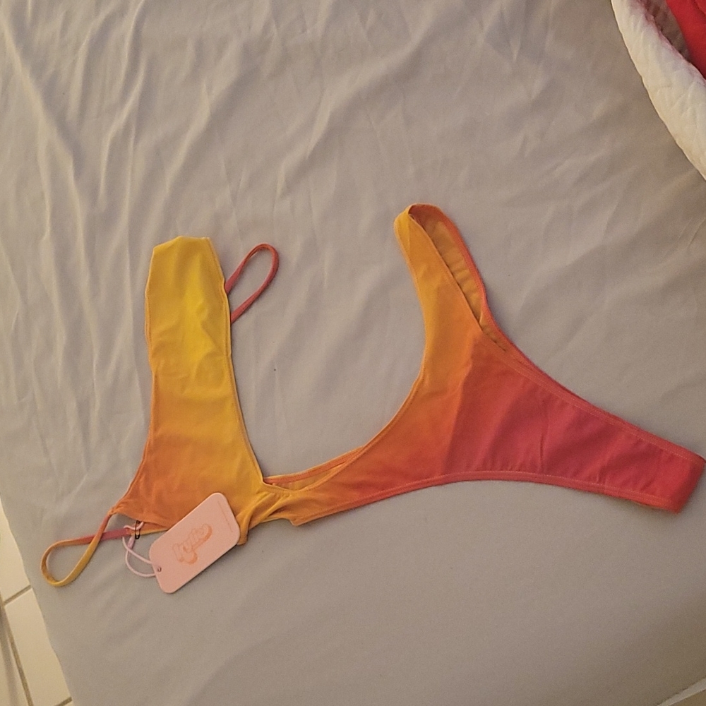 Kylie Jenner swim cut it out one piece size medium